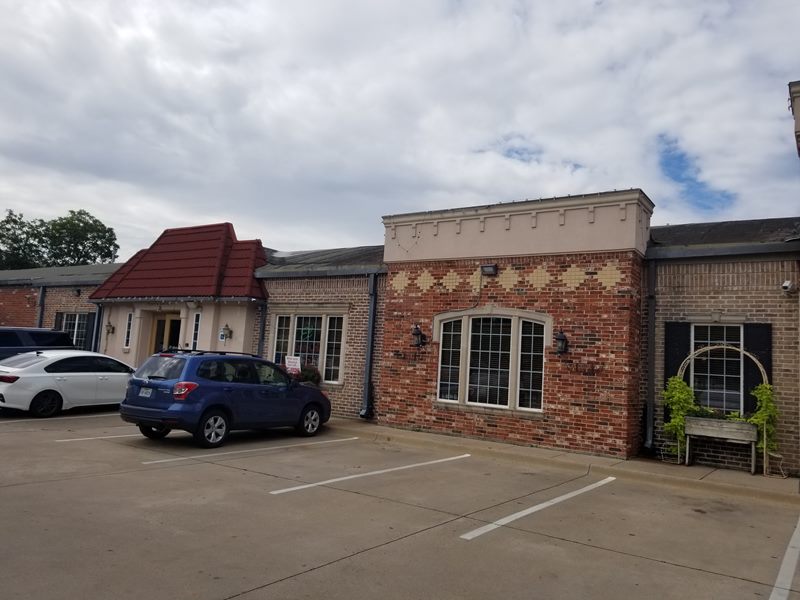 El Gabacho Tex-Mex Grill exterior